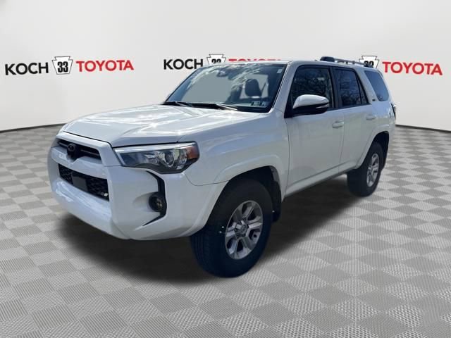 Certified 2023 Toyota 4Runner SR5 Premium w/ Moonroof Package image 3