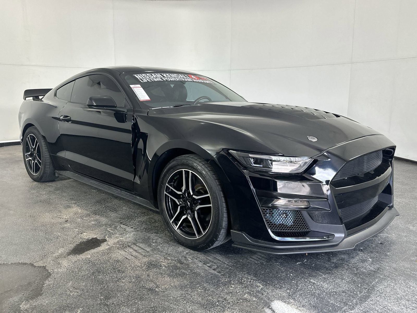 Used 2021 Ford Mustang GT image 3