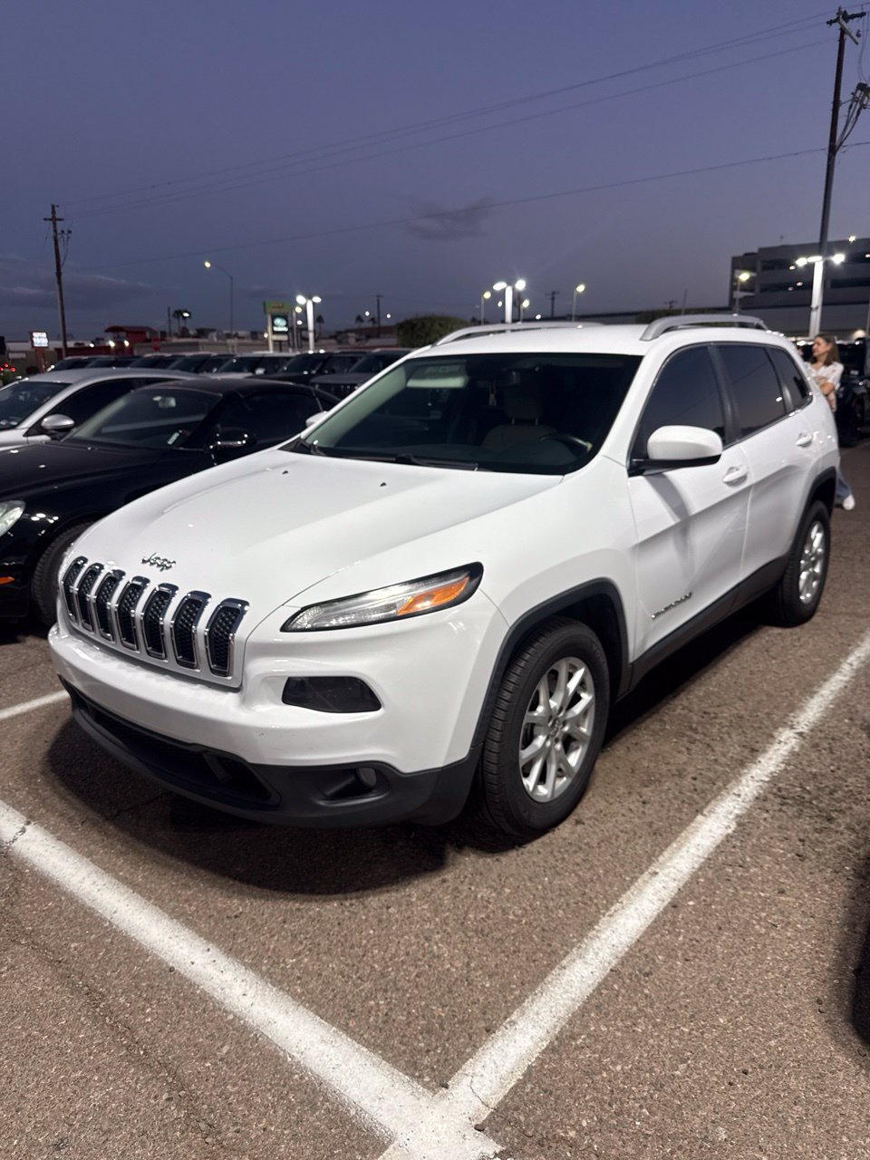 Used 2017 Jeep Cherokee Latitude w/ Trailer Tow Group FWD image 7