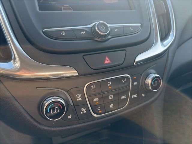 Used 2020 Chevrolet Equinox LT w/ Driver Convenience Package image 14