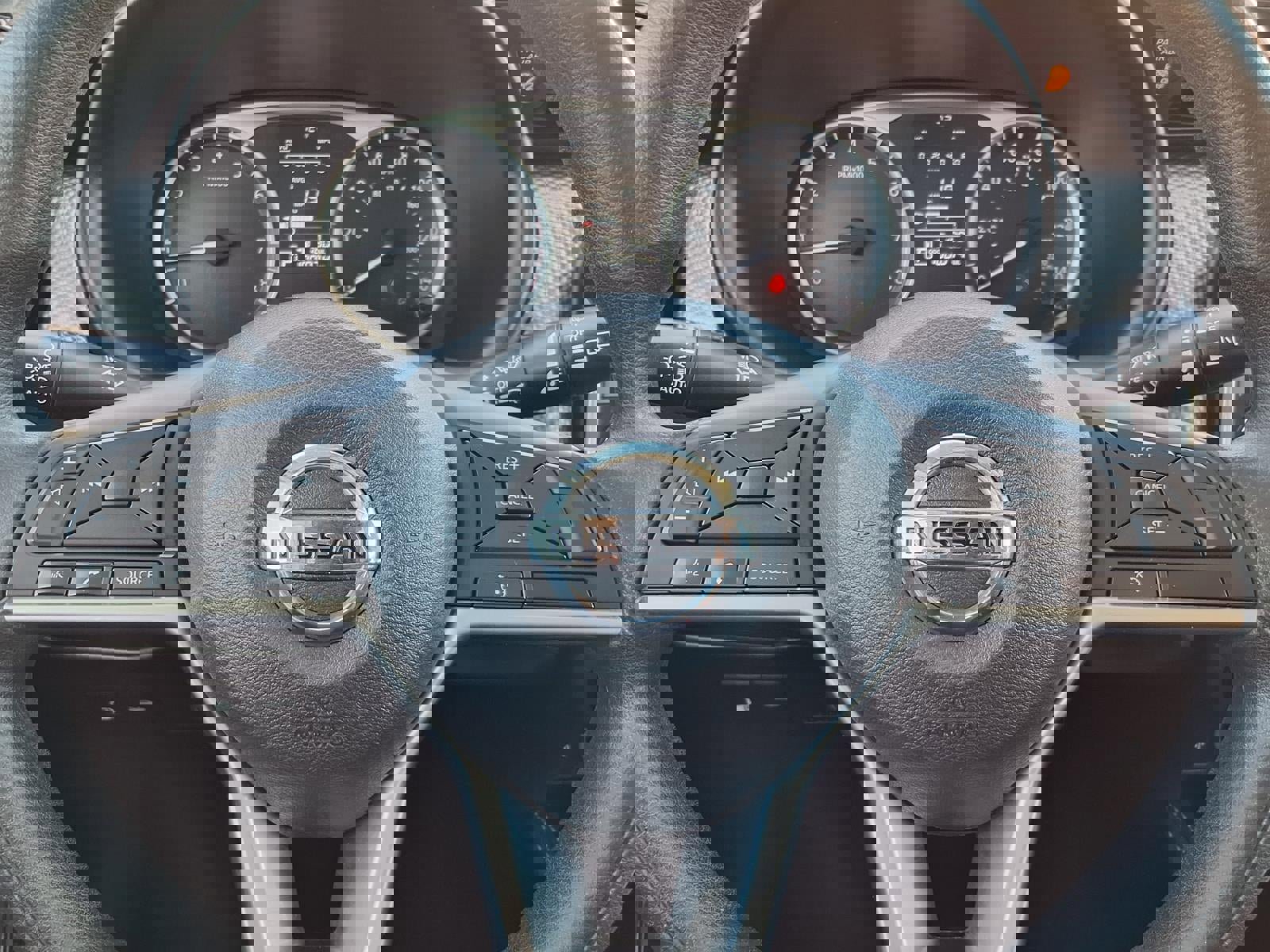 Used 2019 Nissan Kicks S image 23