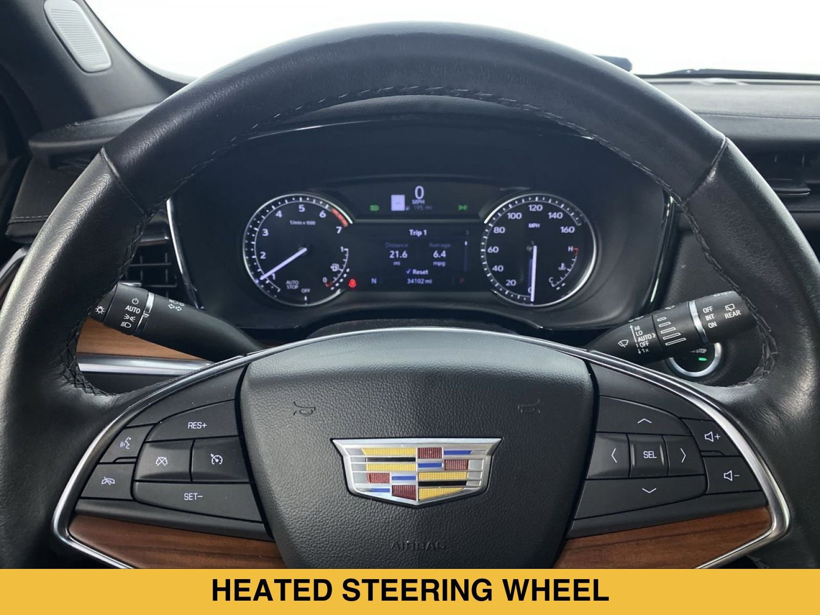 Certified 2023 Cadillac XT5 Premium Luxury FWD image 3