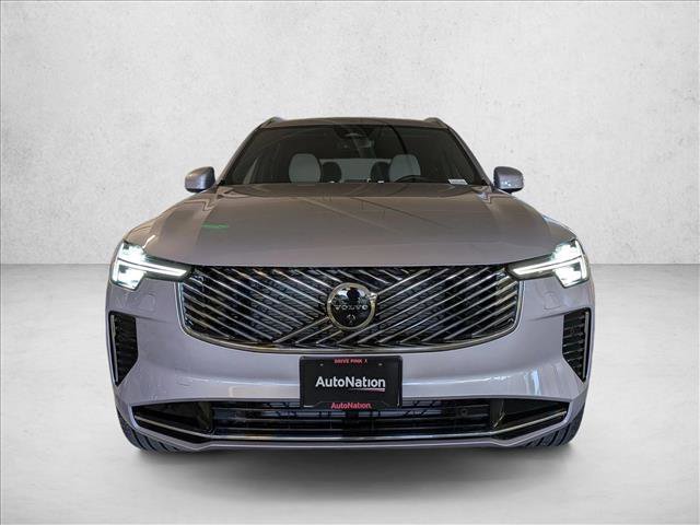 New 2026 Volvo XC90 B6 Plus w/ Protection Package Premier image 7