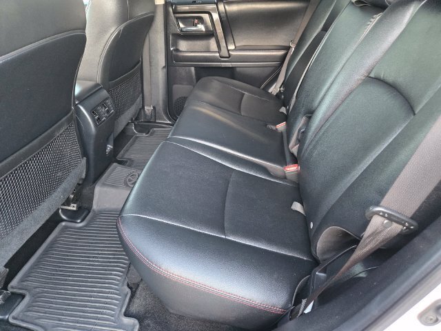 Certified 2024 Toyota 4Runner TRD Off-Road Premium AWD/4WD image 15