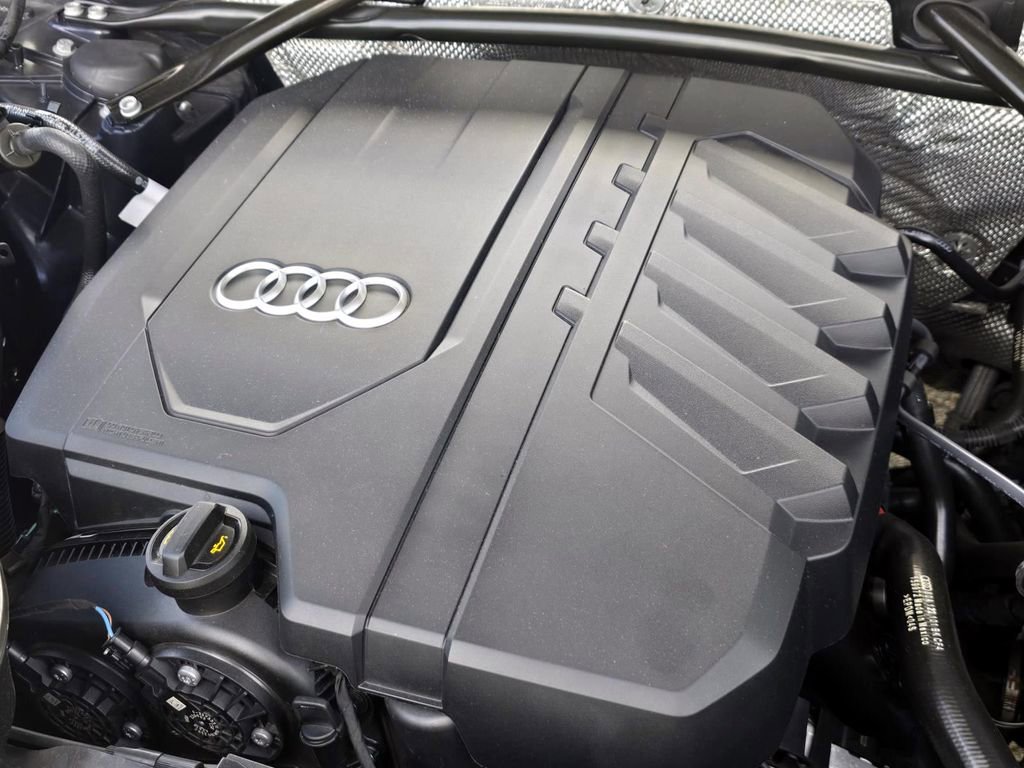 Used 2023 Audi Q5 2.0T Premium Plus w/ Premium Plus Package AWD/4WD image 11