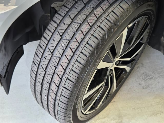 Certified 2024 Volvo XC60 B5 Plus w/ Protection Package Premier AWD/4WD image 26