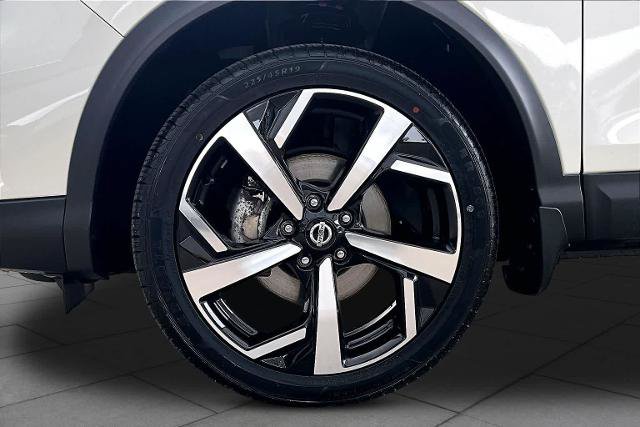 Certified 2022 Nissan Rogue Sport SL w/ Premium Package AWD/4WD image 11