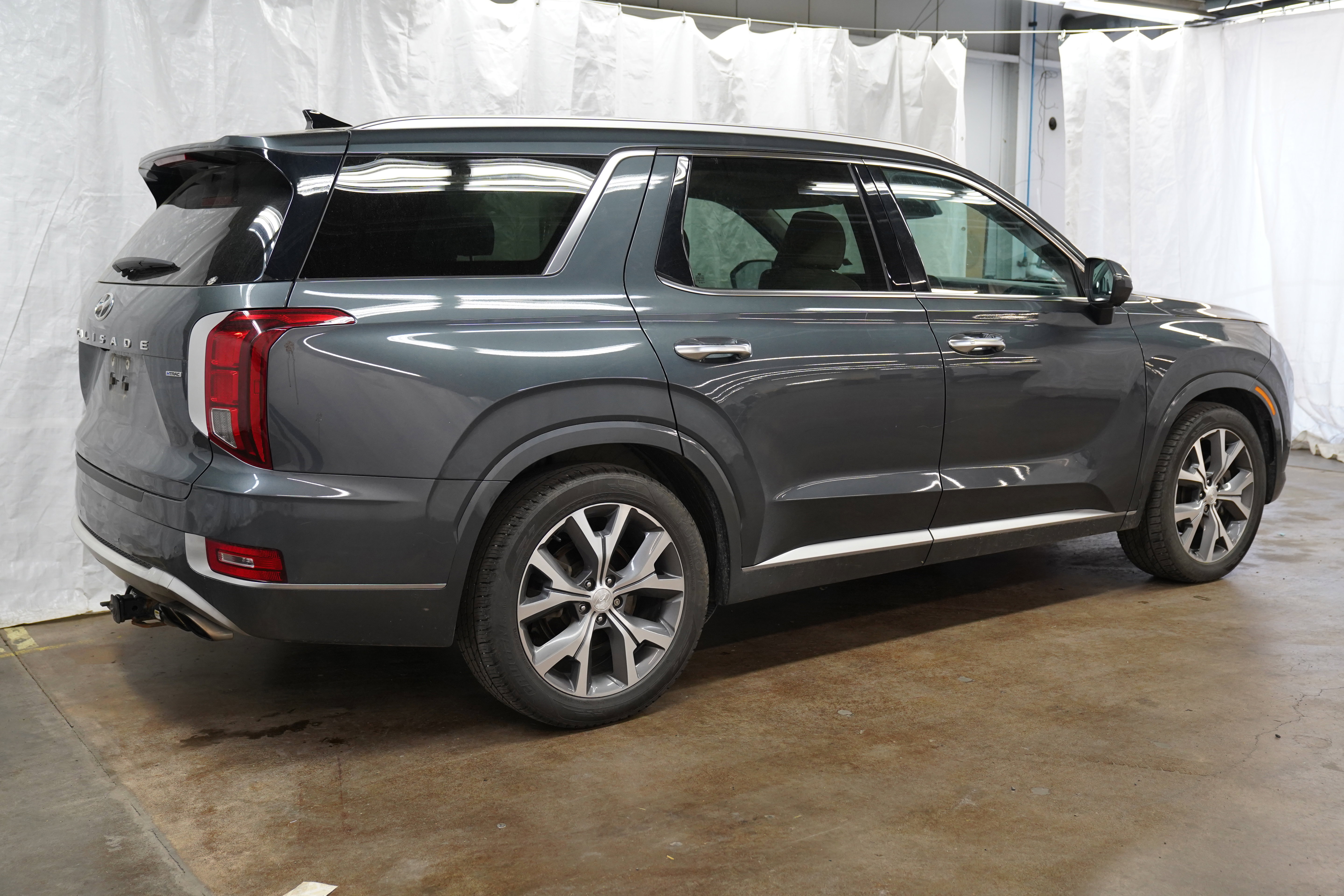 Used 2022 Hyundai Palisade Limited AWD/4WD image 3