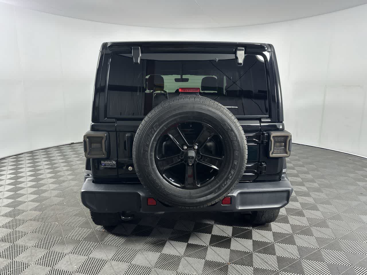 Used 2020 Jeep Wrangler Unlimited Sahara AWD/4WD image 12