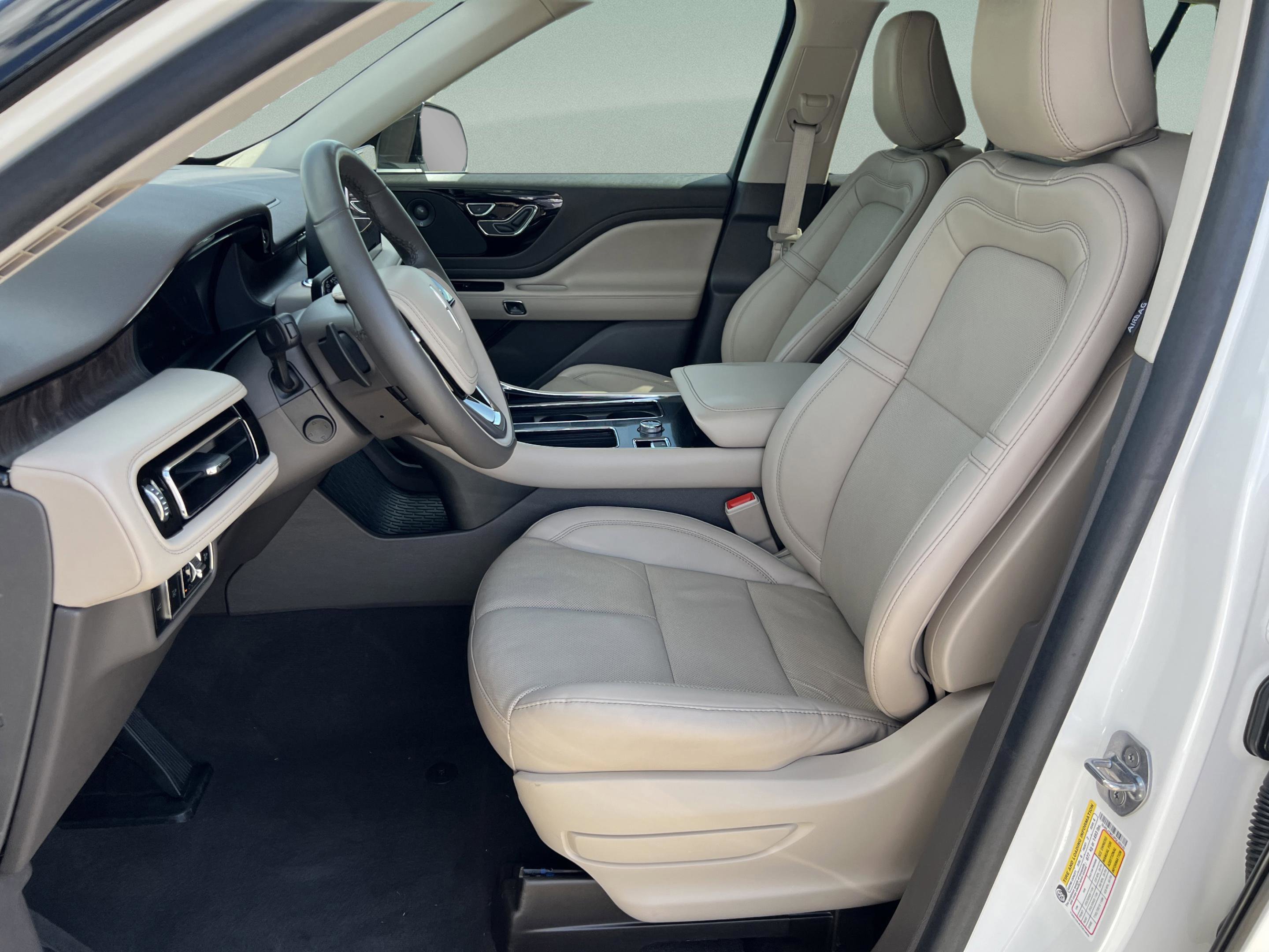 Used 2023 Lincoln Aviator Reserve w/ Equipment Group 201A image 22