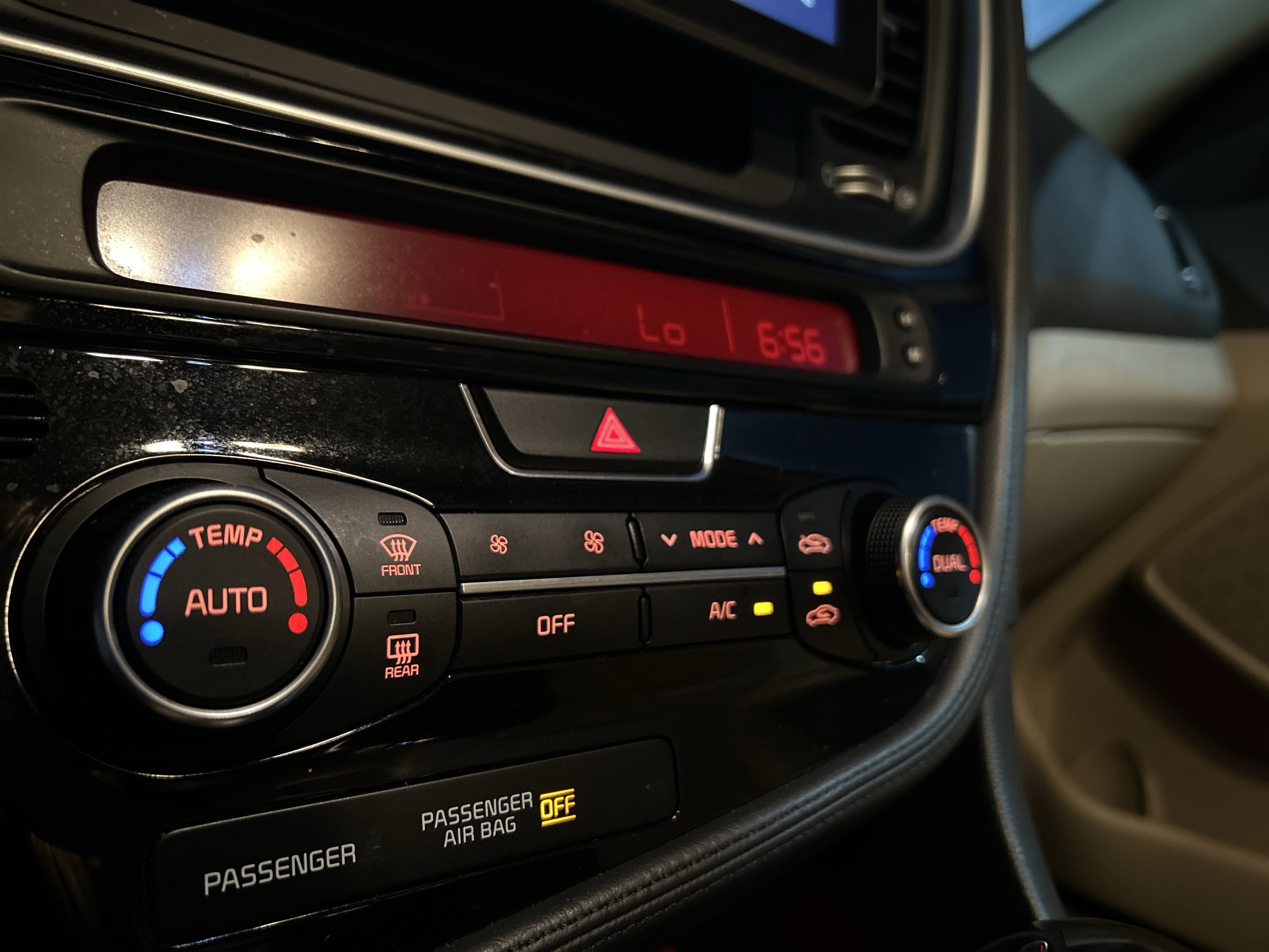 Used 2014 Kia Optima EX image 25