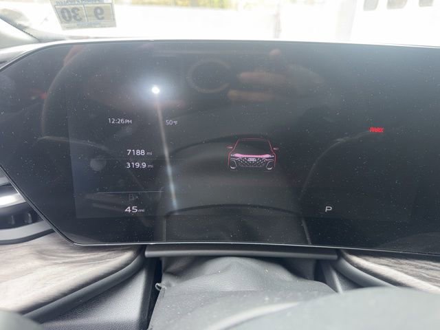 Used 2025 Audi Q5 Premium w/ Convenience Package image 6