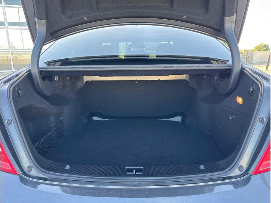 Used 2011 Mercedes-Benz C 300 4MATIC Sedan image 12