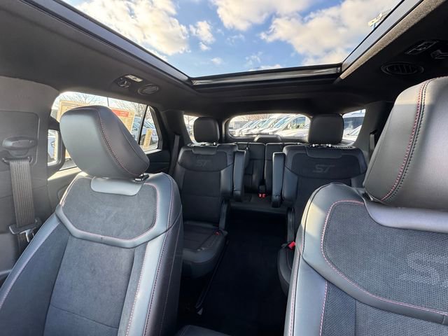 New 2026 Ford Explorer ST w/ Sun And Sound Package image 31