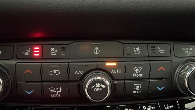 Used 2025 Dodge Durango GT image 36