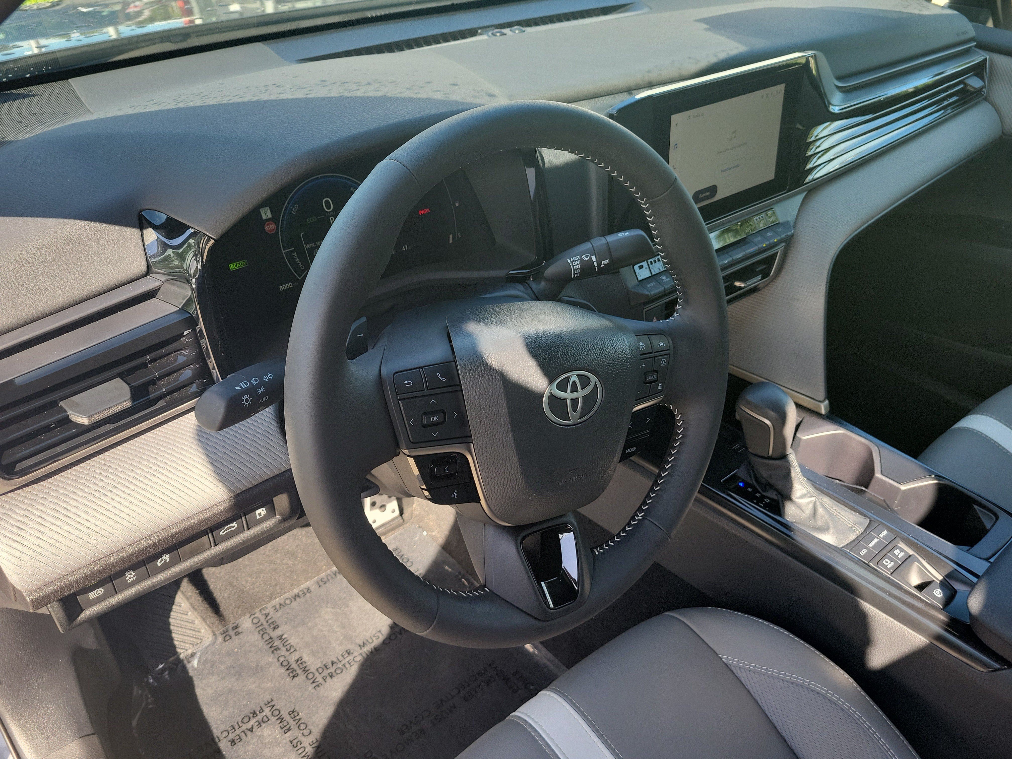 Used 2026 Toyota Camry SE w/ Convenience Package FWD image 23