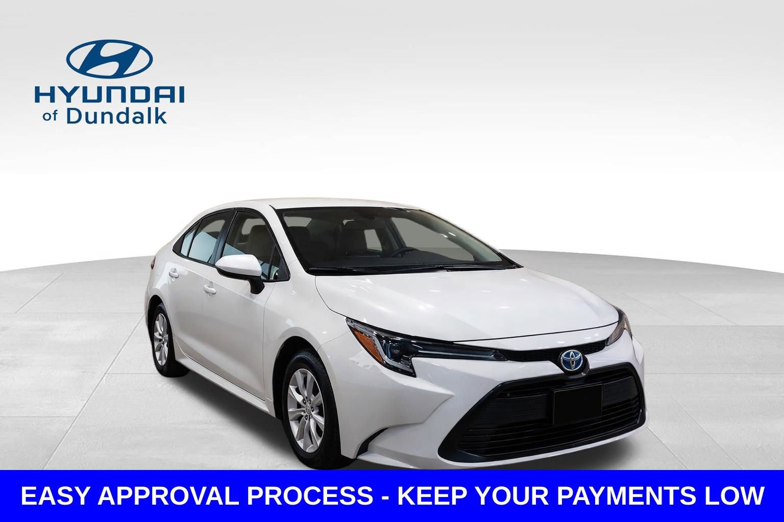 Used 2024 Toyota Corolla LE image 3