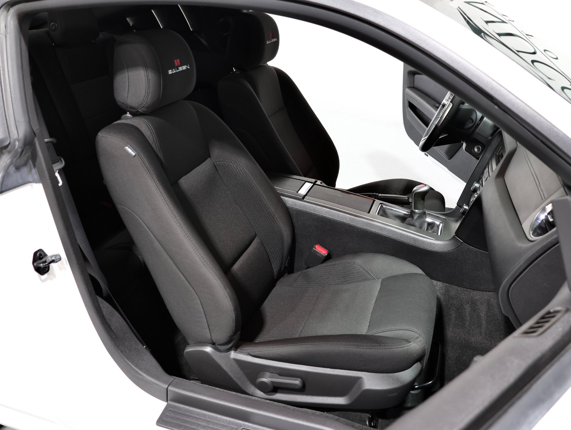 Used 2013 Ford Mustang GT RWD image 15