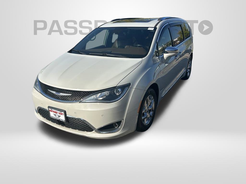 Used 2019 Chrysler Pacifica Limited w/ Advanced Safetytec Group
