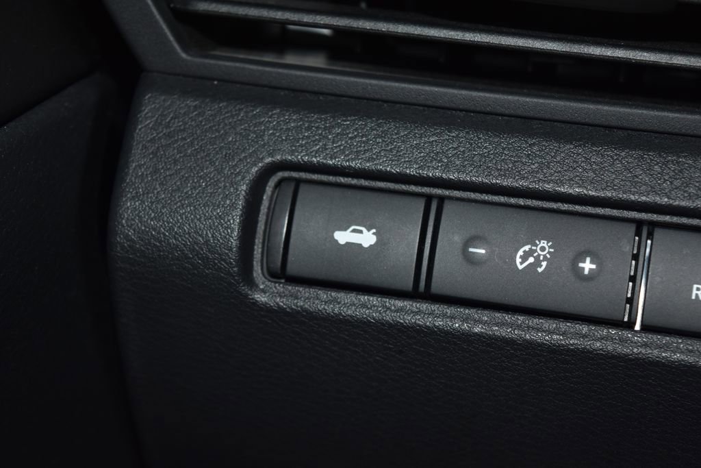 Certified 2022 Nissan Altima 2.5 SR w/ Midnight Edition Package image 15