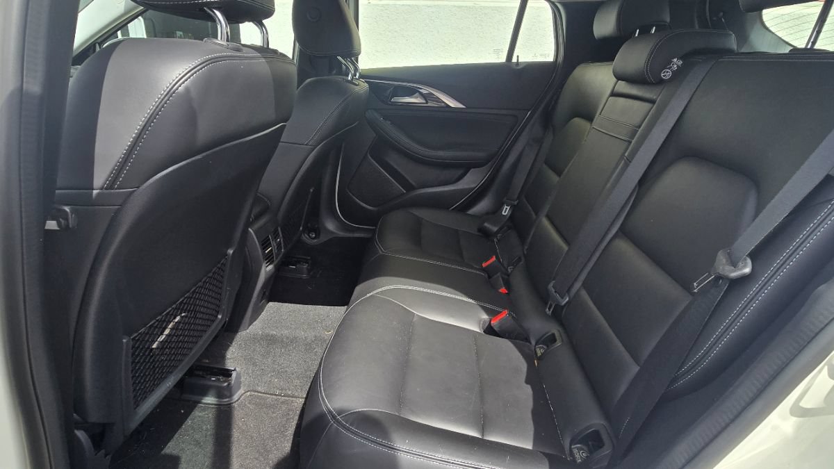 Used 2019 INFINITI QX30 w/ Cargo Package FWD image 37