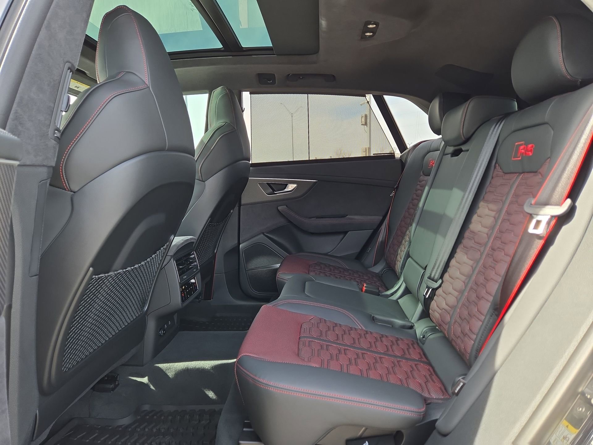 New 2026 Audi RS Q8 performance image 13