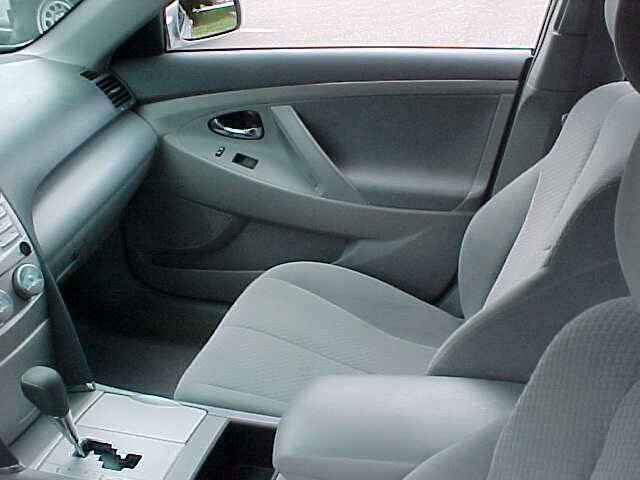 Used 2009 Toyota Camry LE FWD image 21
