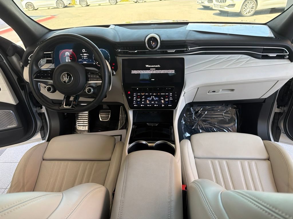 Certified 2023 Maserati Grecale Modena AWD/4WD image 17