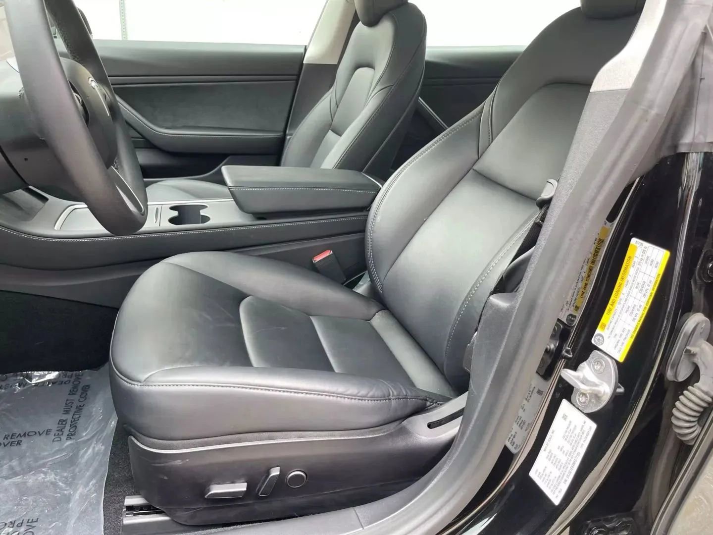 Used 2023 Tesla Model 3 Standard Range image 11