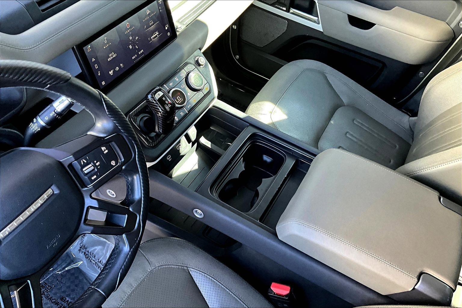 Used 2020 Land Rover Defender 110 S image 16