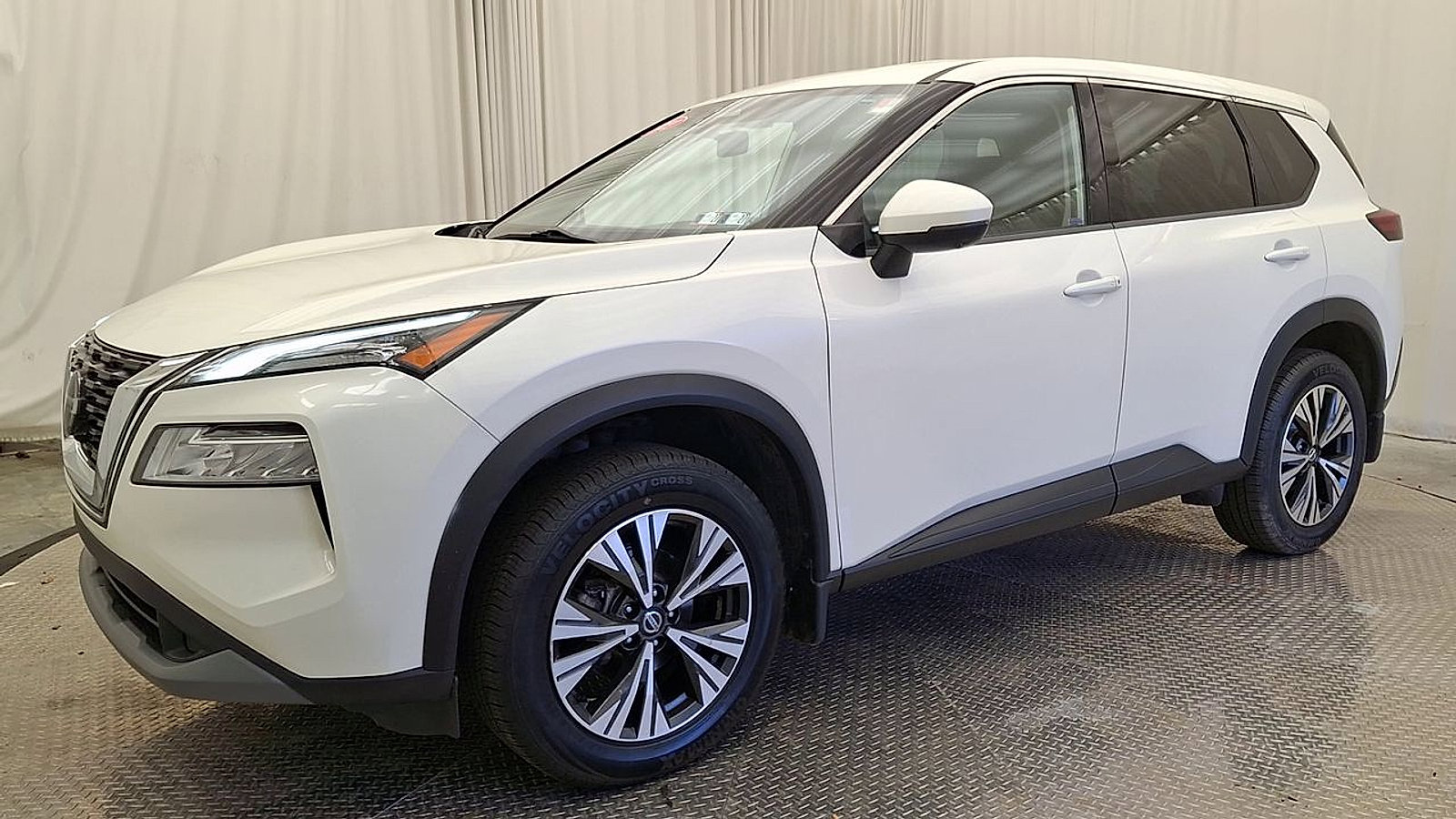 Used 2021 Nissan Rogue SV image 7