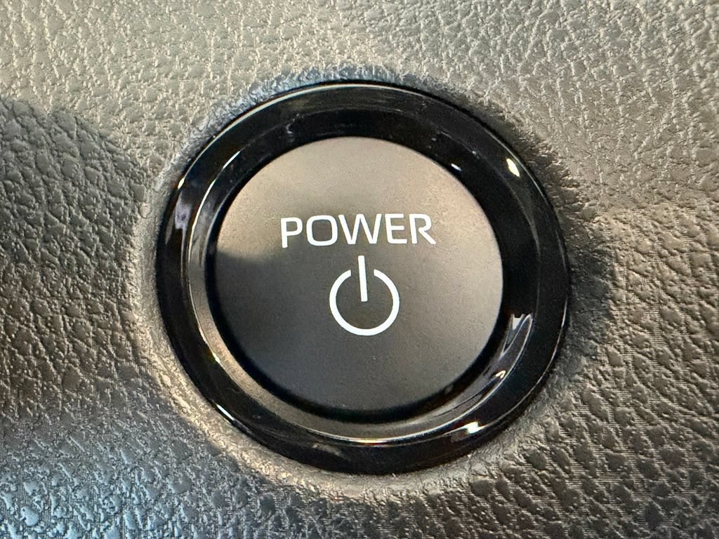 Used 2026 Toyota Camry SE FWD image 28