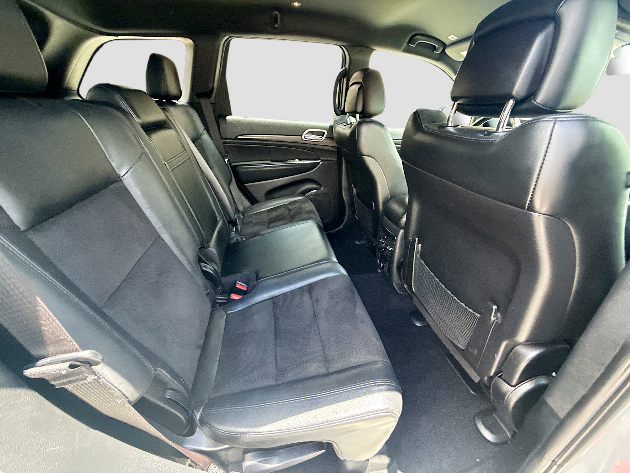 Used 2021 Jeep Grand Cherokee Laredo X RWD image 26