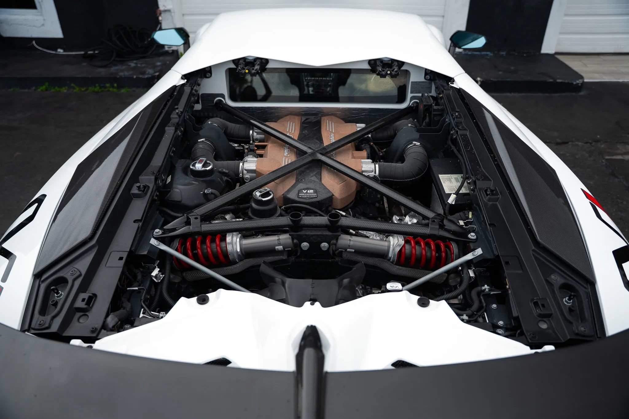 Used 2019 Lamborghini Aventador SVJ AWD/4WD image 34
