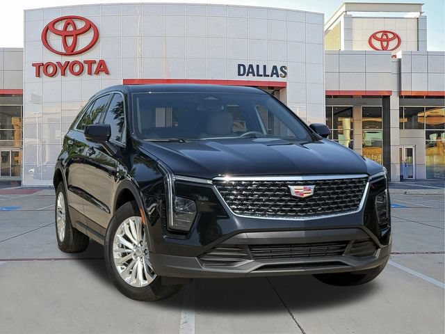 Used 2024 Cadillac XT4 Luxury FWD image 1