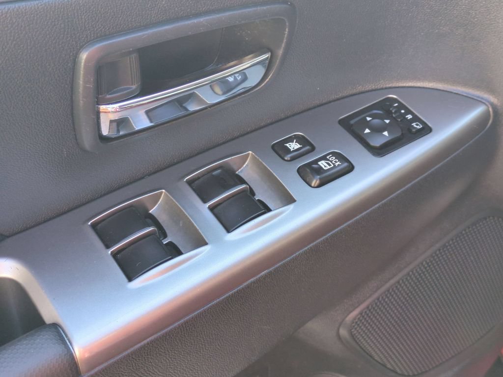 Used 2025 Mitsubishi Outlander Sport SE AWD/4WD image 13