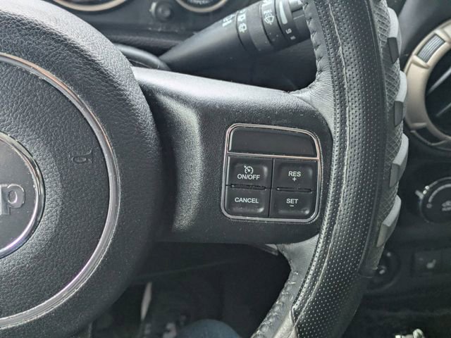 Used 2017 Jeep Wrangler Unlimited Sahara image 20