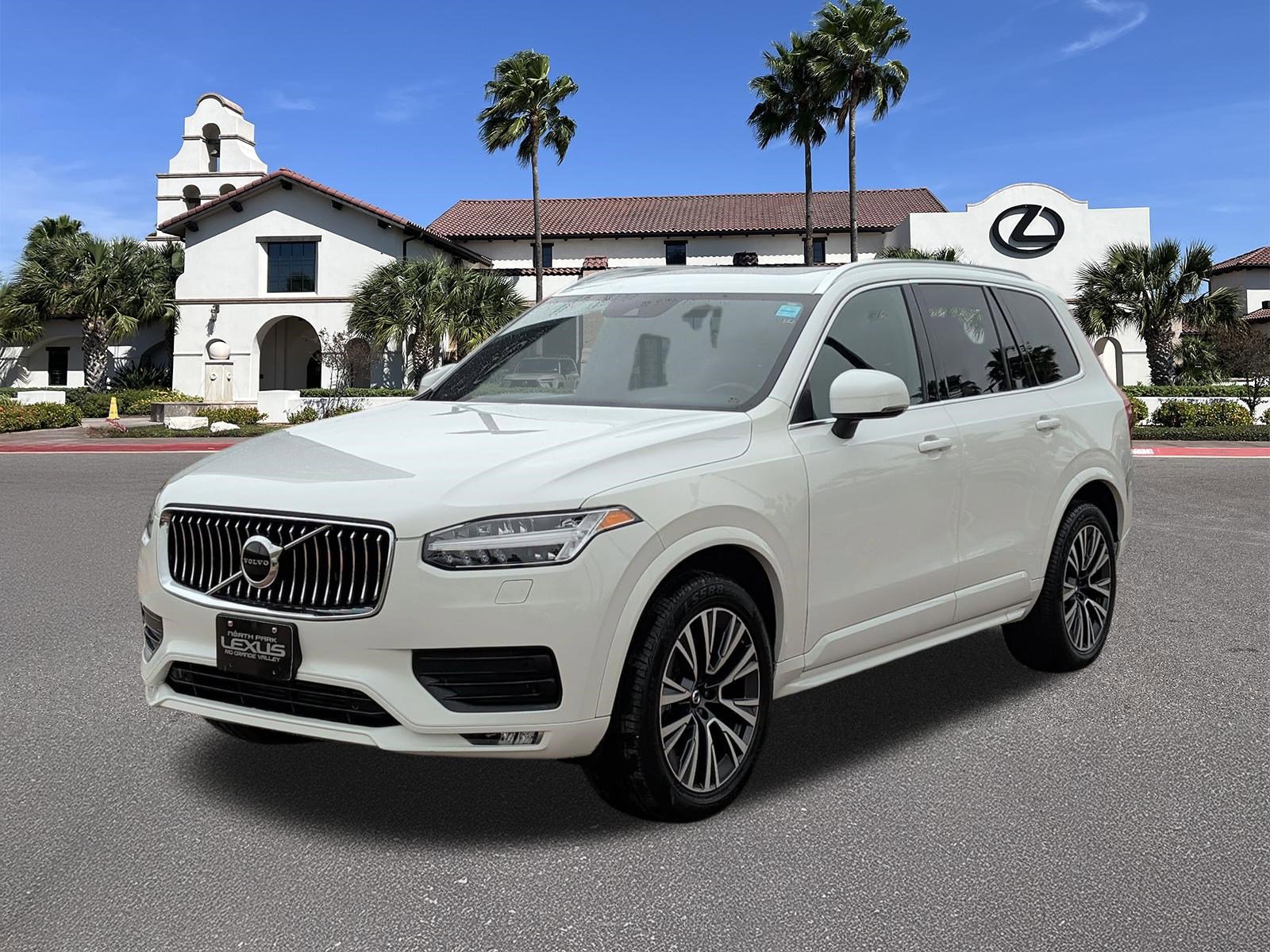 Used 2021 Volvo XC90 T6 Momentum w/ Climate Package AWD/4WD image 5