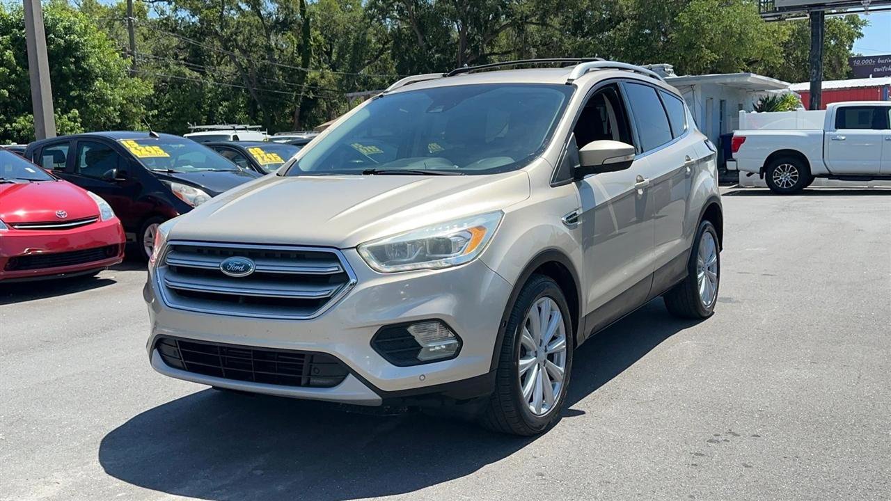 Used 2017 Ford Escape Titanium w/ Equipment Group 301A FWD image 3