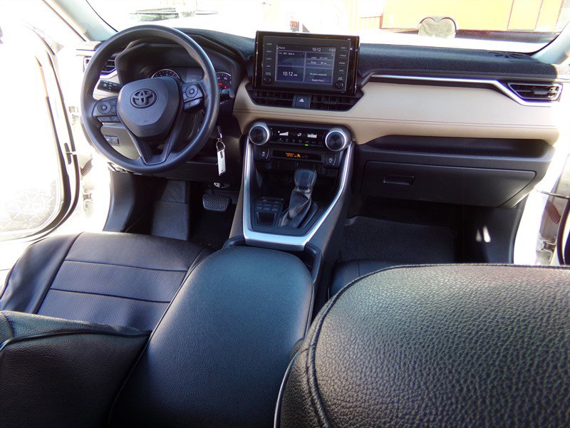 Used 2019 Toyota RAV4 LE AWD/4WD image 28