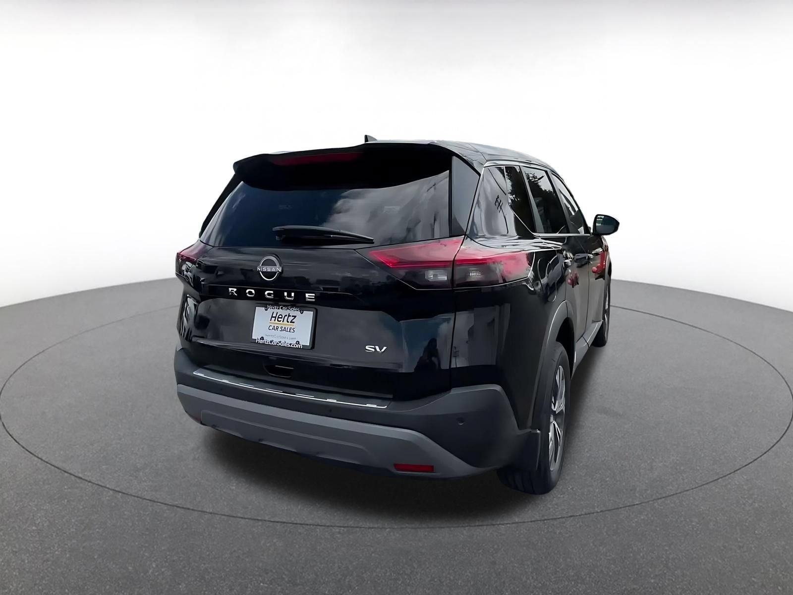 Used 2022 Nissan Rogue SV FWD image 11