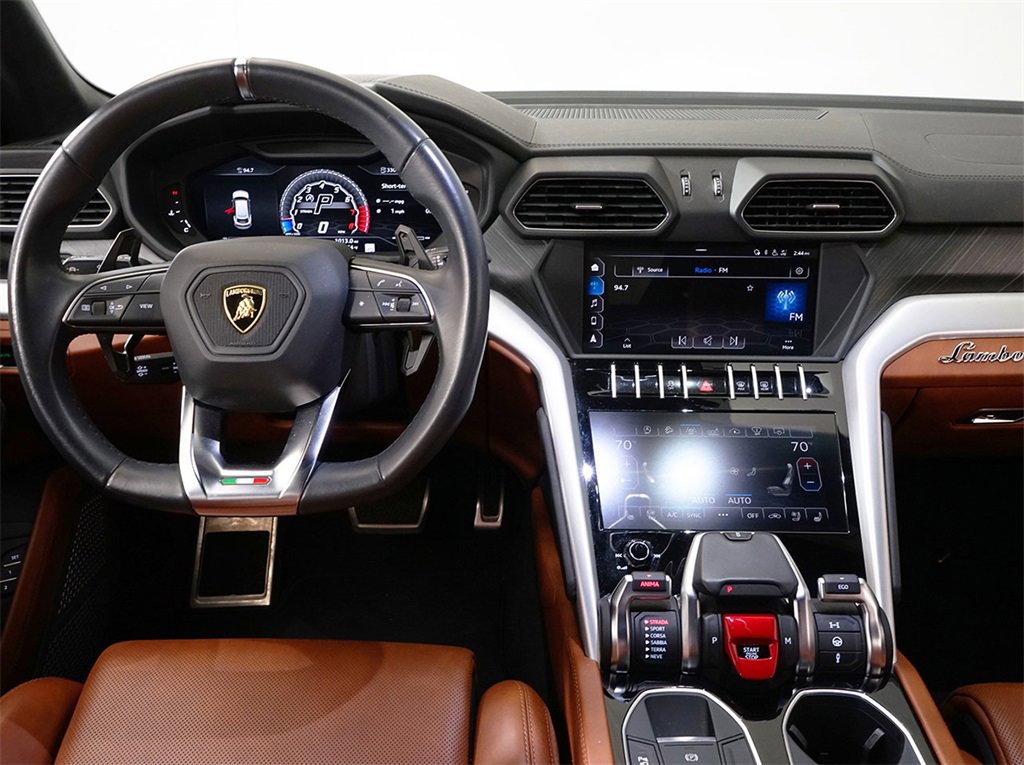 Used 2019 Lamborghini Urus image 10