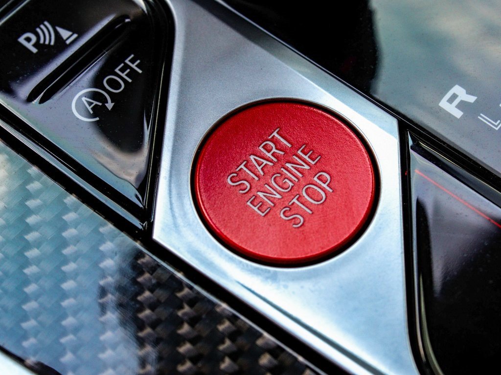 Used 2025 BMW X6 M Competition w/ Executive Package image 31