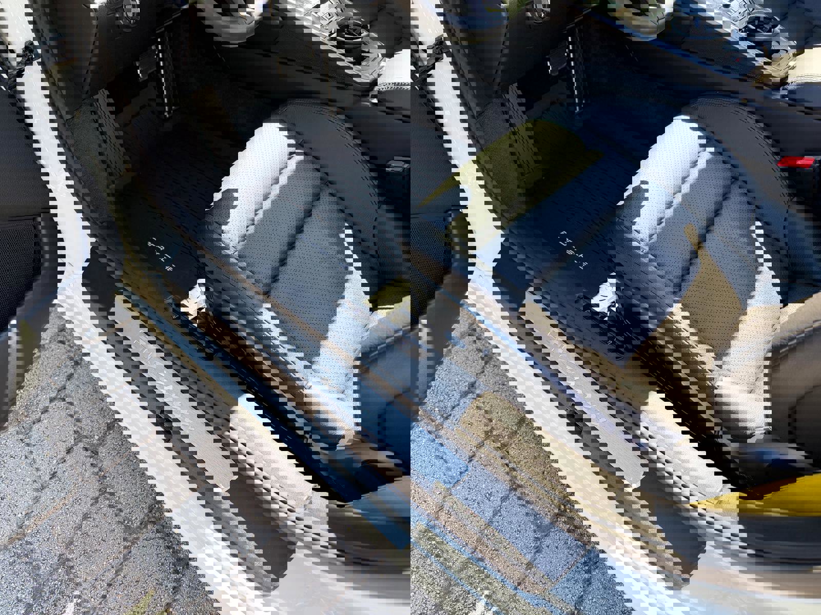 Used 2023 Porsche 911 Carrera image 30