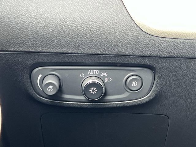 Used 2023 Buick Encore GX Preferred w/ Cold Weather Comfort Package image 28