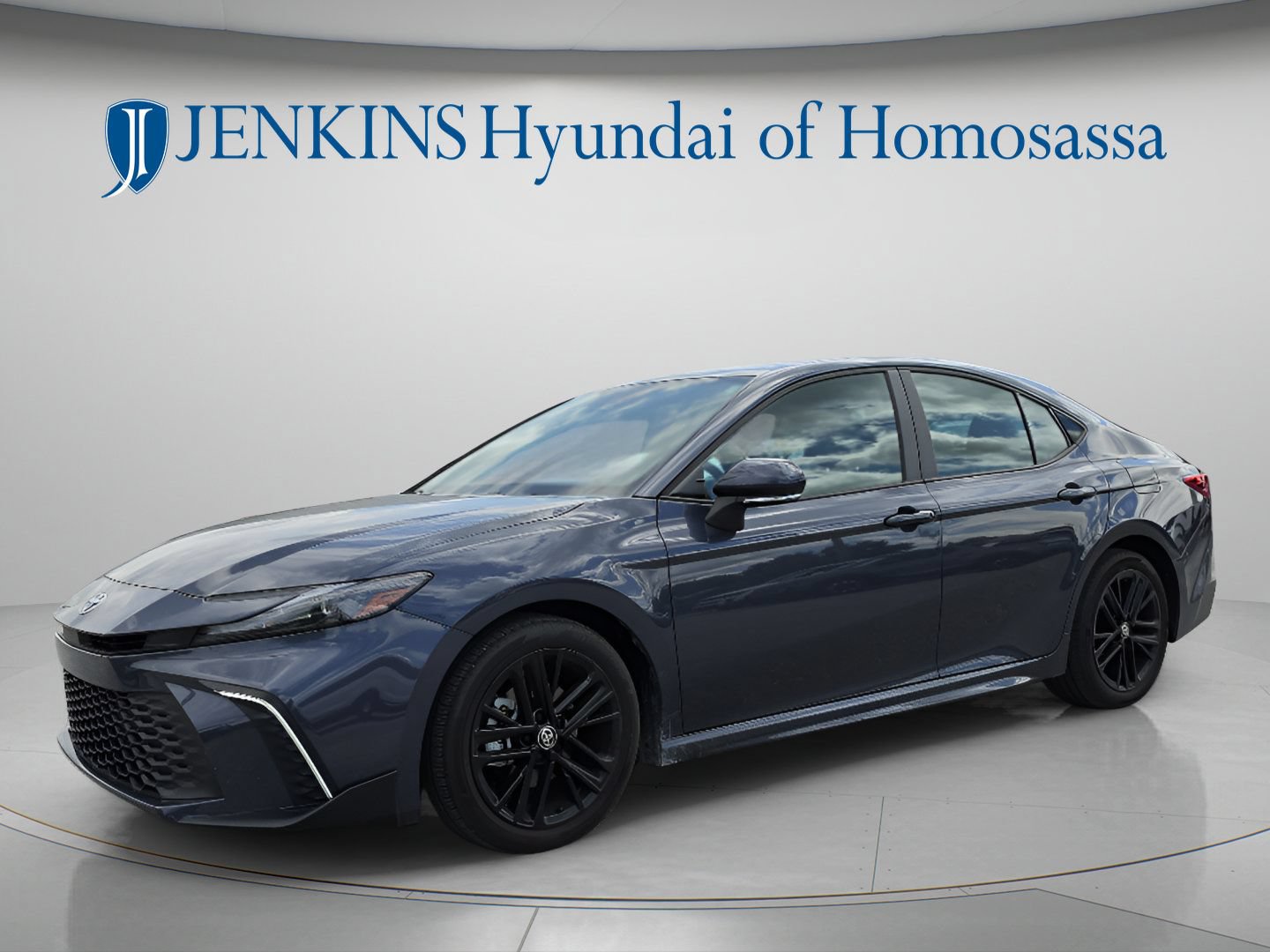 Used 2026 Toyota Camry SE w/ Convenience Package FWD image 9