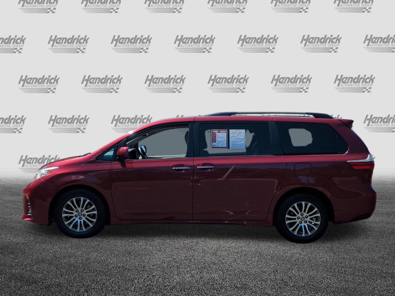 Used 2020 Toyota Sienna XLE FWD image 7