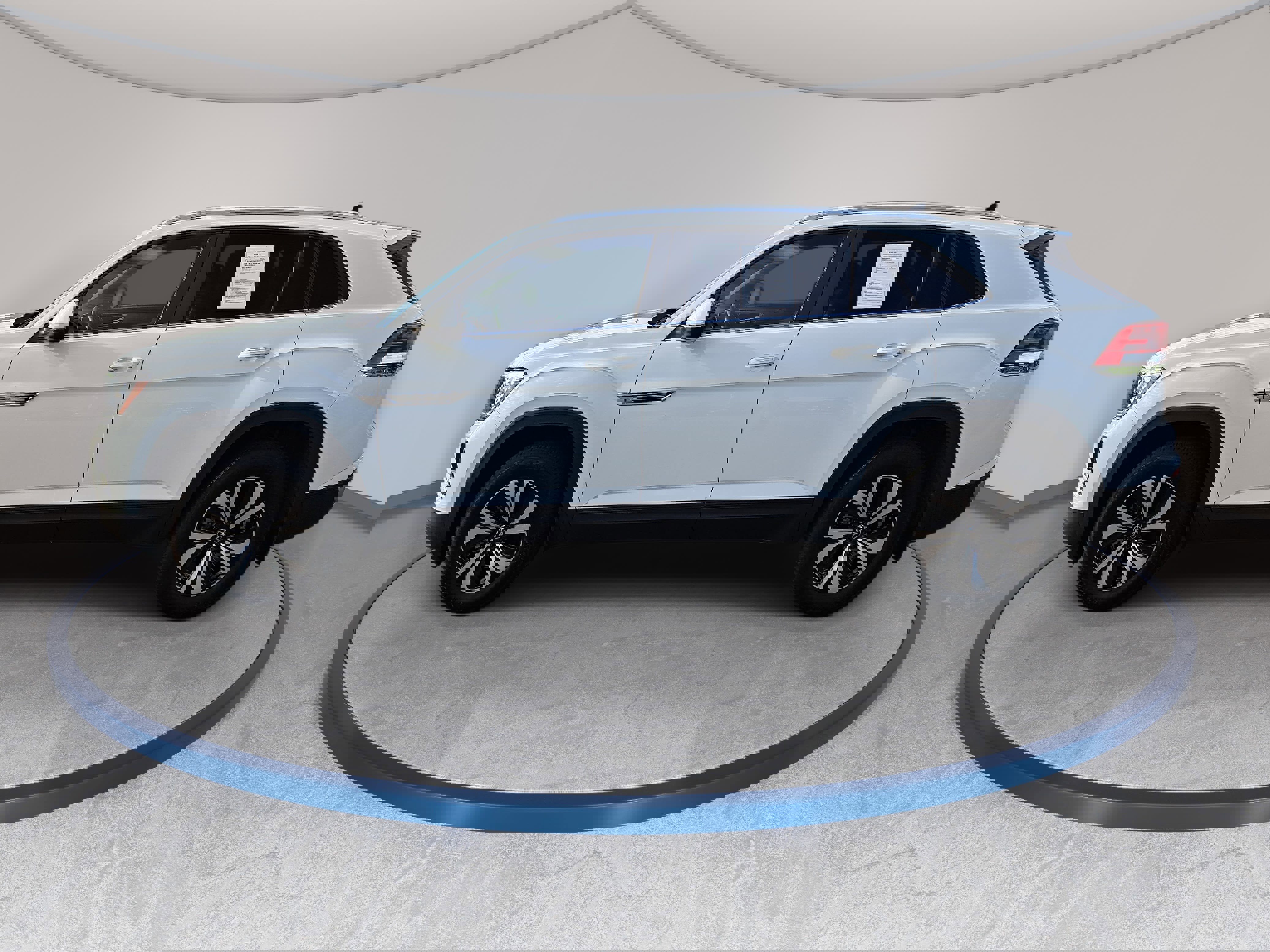 Certified 2025 Volkswagen Atlas Cross Sport SE image 8