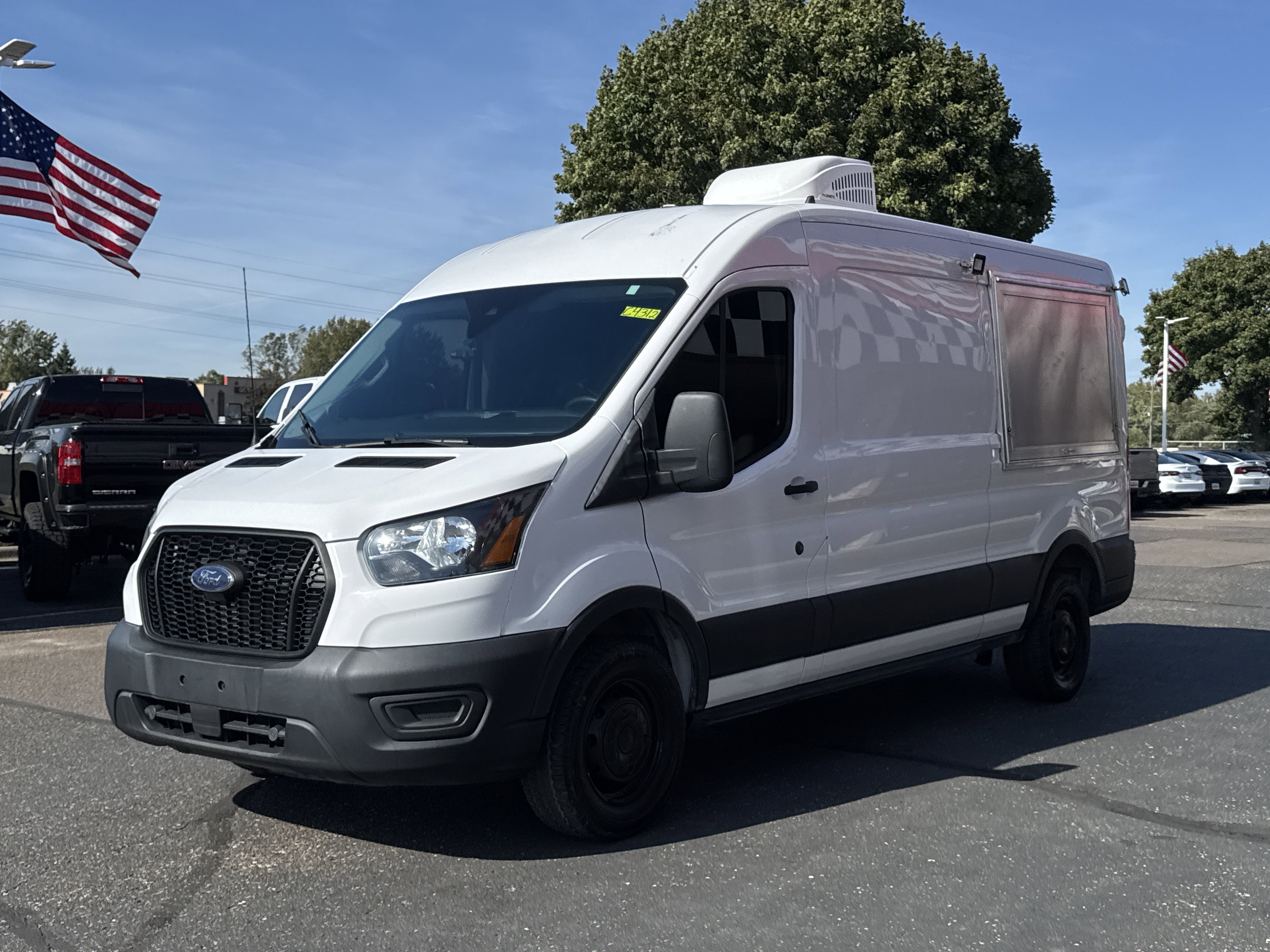Used 2022 Ford Transit 250 Medium Roof w/ Load Area Protection Package image 3