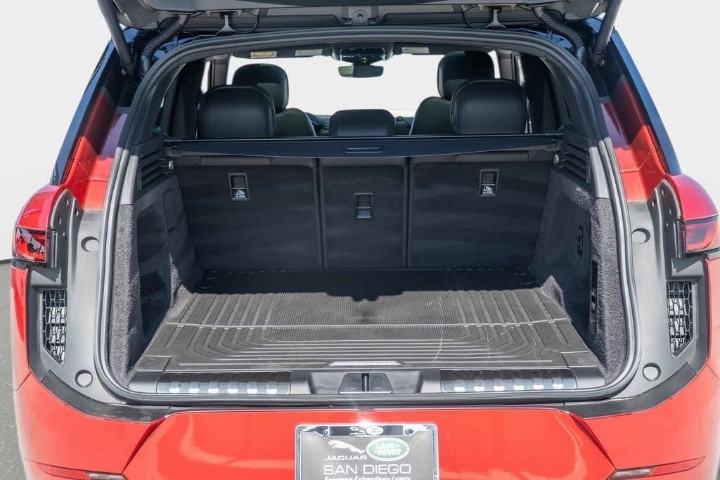 New 2025 Land Rover Range Rover Sport Dynamic SE AWD/4WD image 30